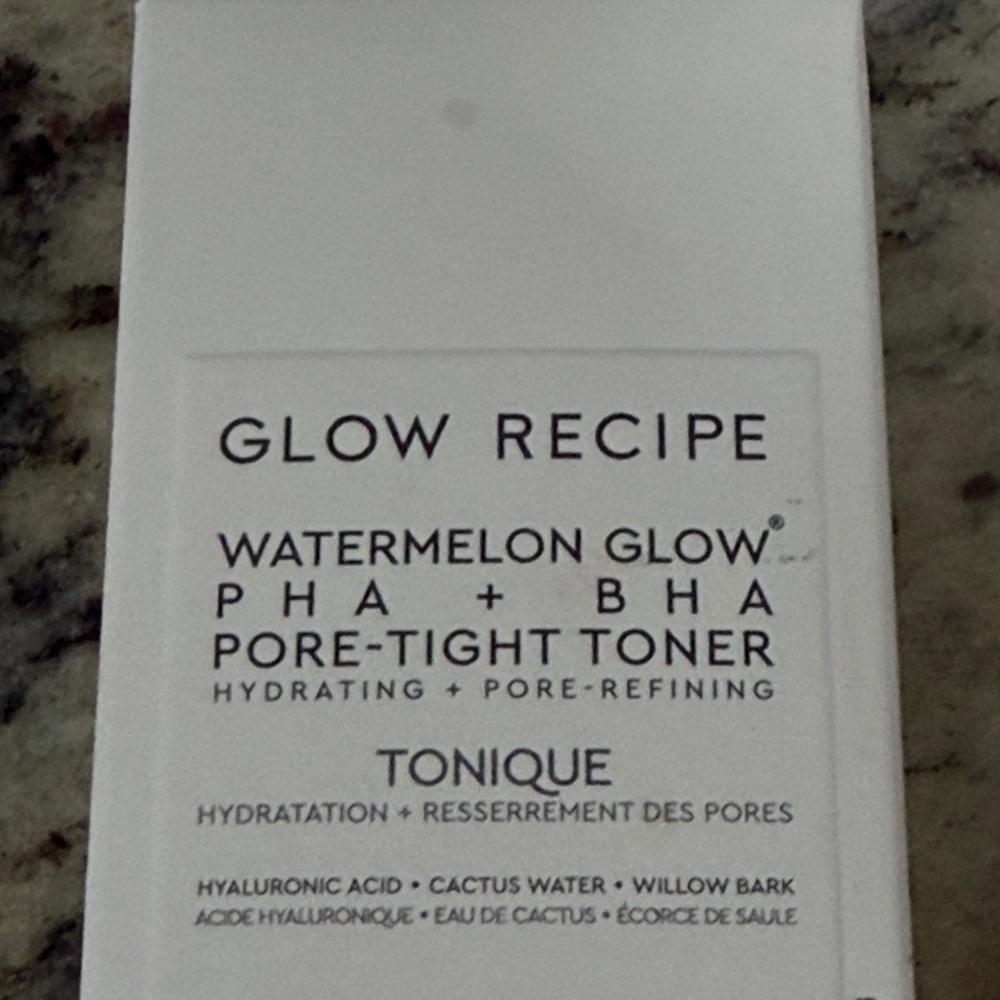 Glow Recipe Watermelon Glow PHA + BHA Pore-Tight Toner - Picture 11 of 13